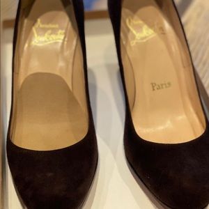 LOUBOUTIN black simple pump size 36